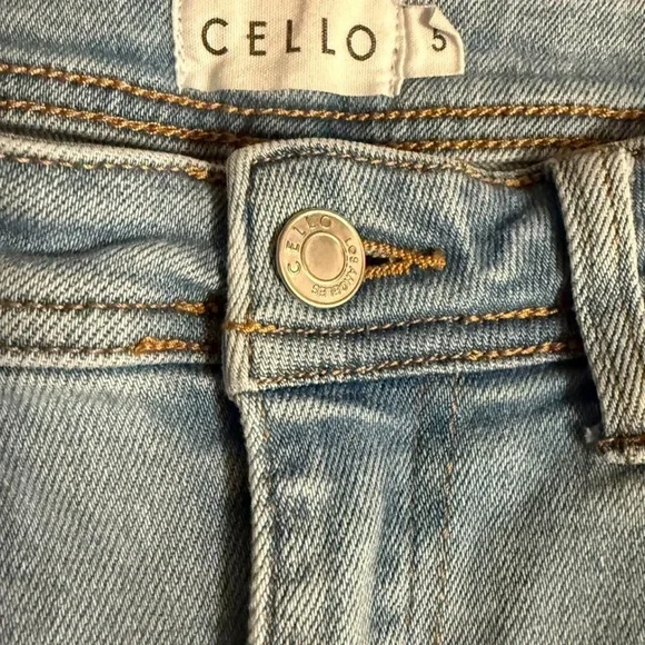 Women’s Cello Distressed, Super Flare Jeans. Size 5 - Picture 3 of 6